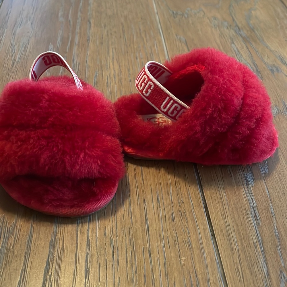 Fluff Yeah Slide by Ugg’s